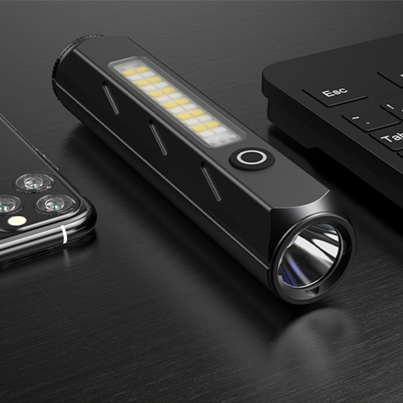 Powerful SST40 LED 21700 TYPE- - Edc (Every Day Carry recension och pris